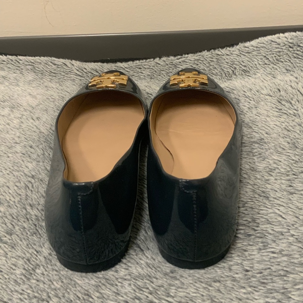 Tory Burch Glossy Flats with Gold Emblem - Picture 6 of 9